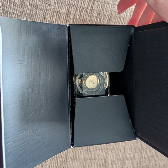 Nib. Bombshell - Picture 3 of 8